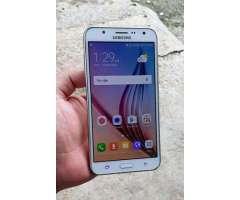 Samsung Galaxy J7 En PERFECTO ESTADO NEGOCIABLE