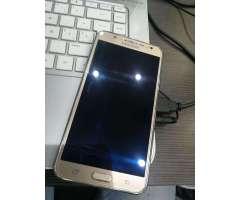 Samsung Galaxy J7 en muy buen estado funciona perfecto con factura y garantia