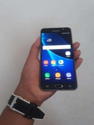 Samsung J7 Metal Samsung J7 Metal