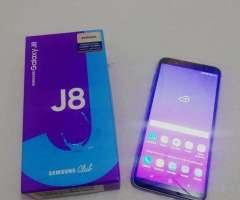 Nuevo Y Hermoso Samsung J8