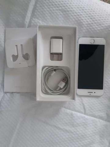 Se Vende iPhone 7 de 32 Se Vende iPhone 7 de 32