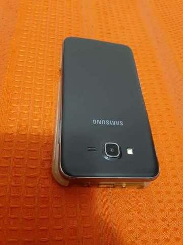 Samsung Galaxy J7 Como Nuevo Samsung Galaxy J7 Como Nuevo