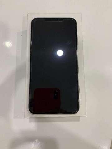 Hermoso iPhone Xs Max de 64 Gb con Caja Hermoso iPhone Xs Max de 64 Gb con Caja
