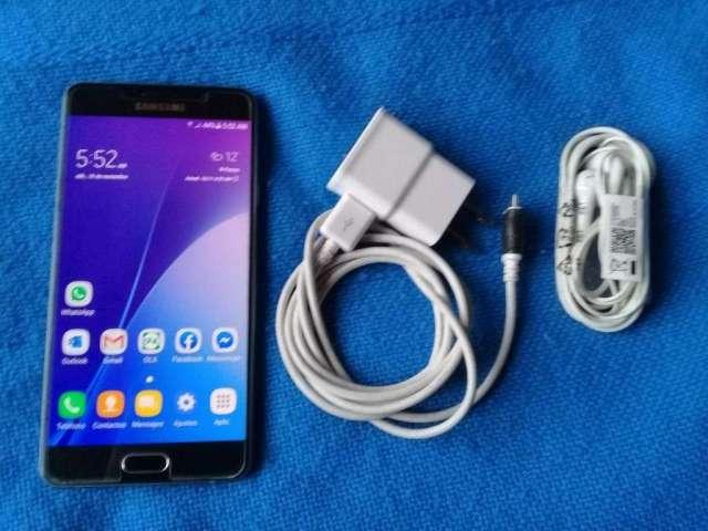 vendo o cambio samsung A7 vendo o cambio samsung A7