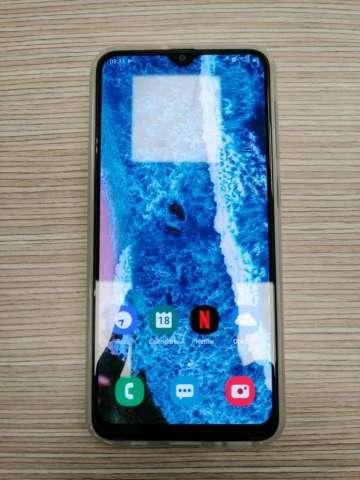 Samsung A20 32gb Samsung A20 32gb