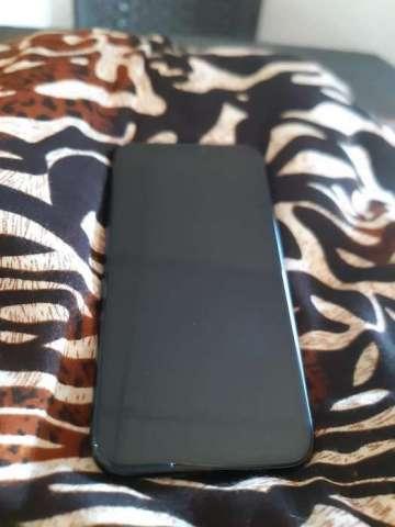 Vendo Iphone XR Unico Dueño Vendo Iphone XR Unico Dueño